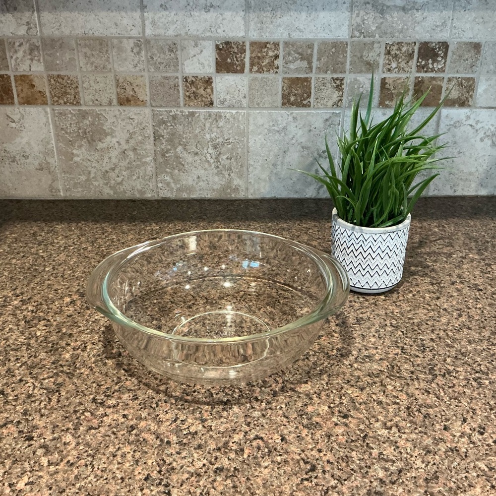 Vintage Pyrex #024 - 2 Quart Clear Round Casserole Dish, Glass, No Lid